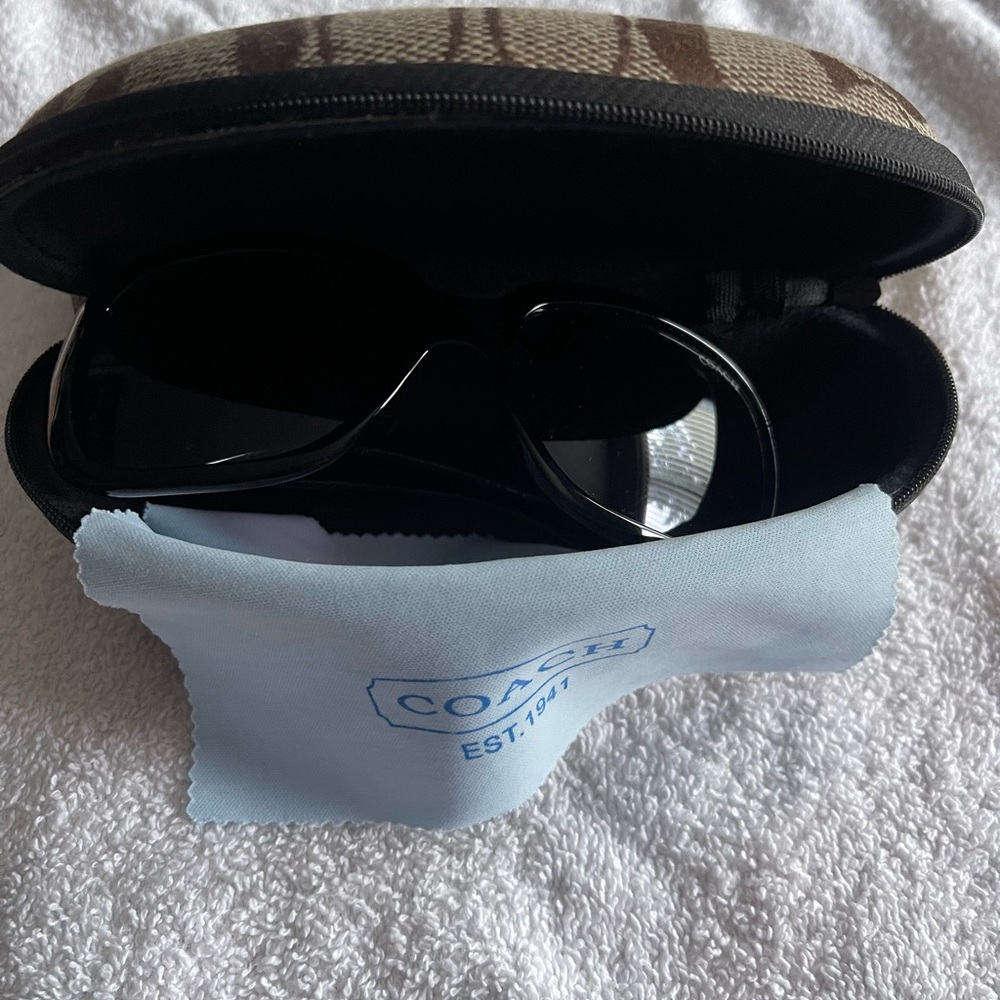 Coach Sunglasses - Picture 5 of 7
